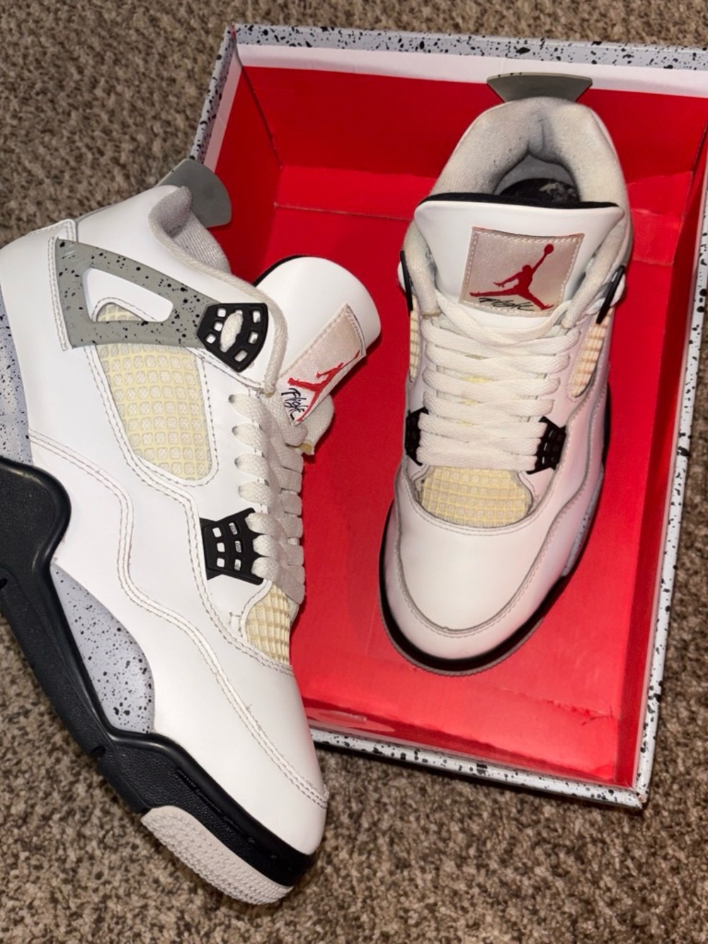 Jordan Men's White, Black, Gray Retro Basketball Sneakers